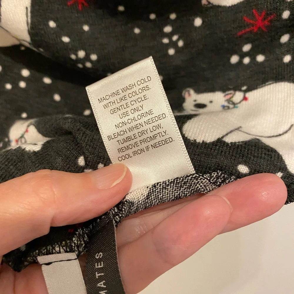 Jaclyn Intimates Xmas/Winter Polar Bear Bandana for Dogs/Pets - M/L